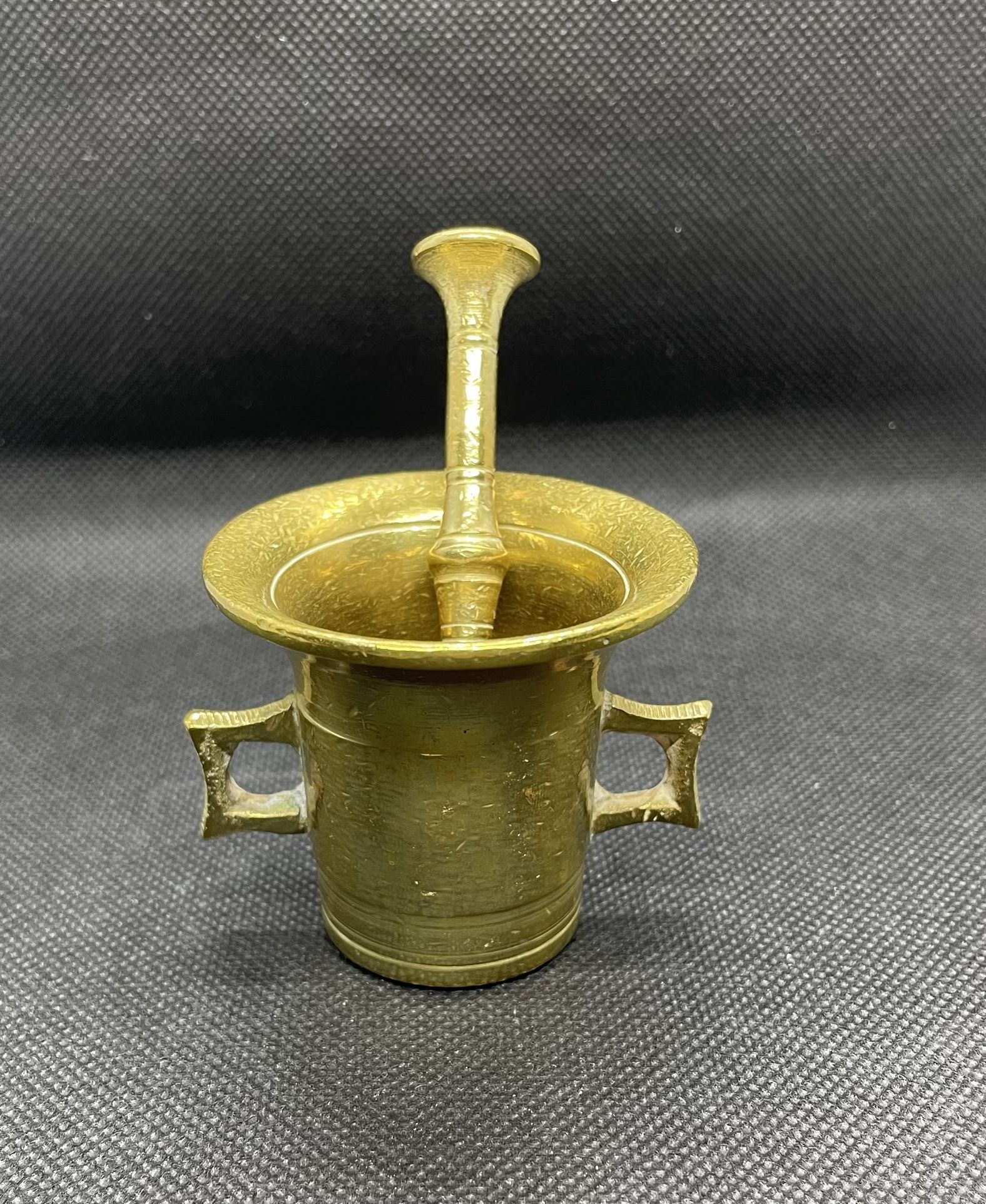 Vintage And Fantastic Find! Solid Brass Mortar/Pestle