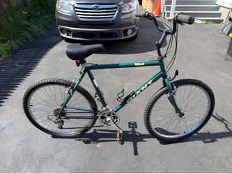 Giant Up￼land mountain bike