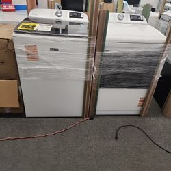New Maytag Glass Top Washer And Dryer Set