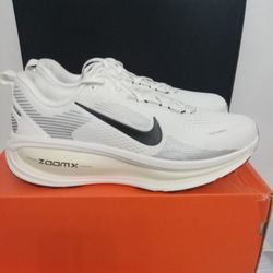 Nike Vomero 18 MEN SIZE 10 NEW W/Box
