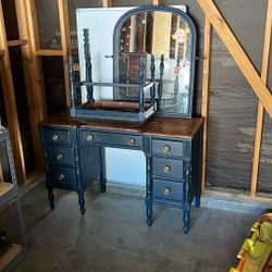 Chipped.. Vanity with stool 