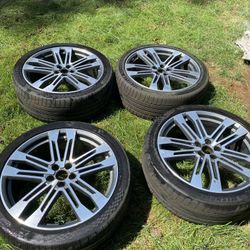 255/40 ZR 21