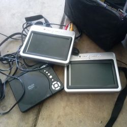 DVD Player With Two Monitors