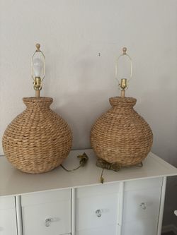 2 XL Seagrass Lamps