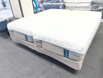 Tempur-Pedic TEMPUR-Breeze Split King Mattress Set