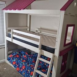 Tree house Bunkbed 