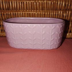 LIGHT PURPLE VIOLET RAISED FLORAL VINES PLANTERS POT