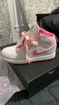 Air Jordan 1 Mid Pink Floral Sneaker