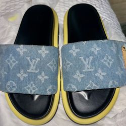 Louis Vuitton Pool Pillow Comfort Women’s Mule