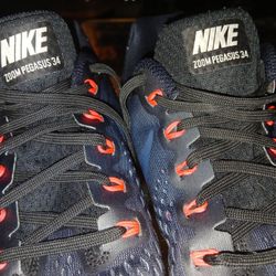 Nike Mens Air Zoom Pegasus 34 Size 11.5 Red/Black