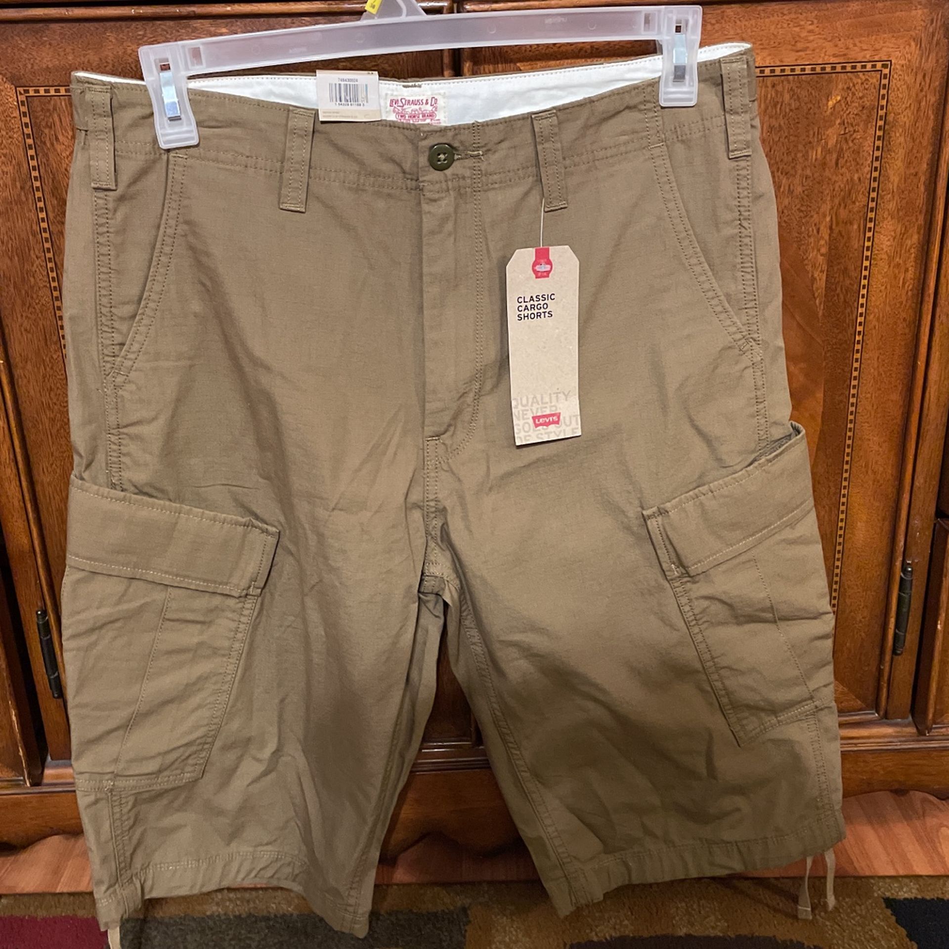 Levis Cargo Shorts