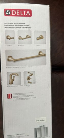 Delta Towel Bar Champagne Bronze 77608-CZ