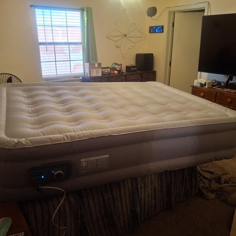 Queen Air Mattress With Built-in Electric Pump