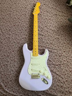 US Fender Stratocaster Electric Guitar