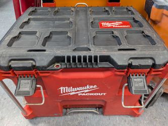 Milwaukee packout