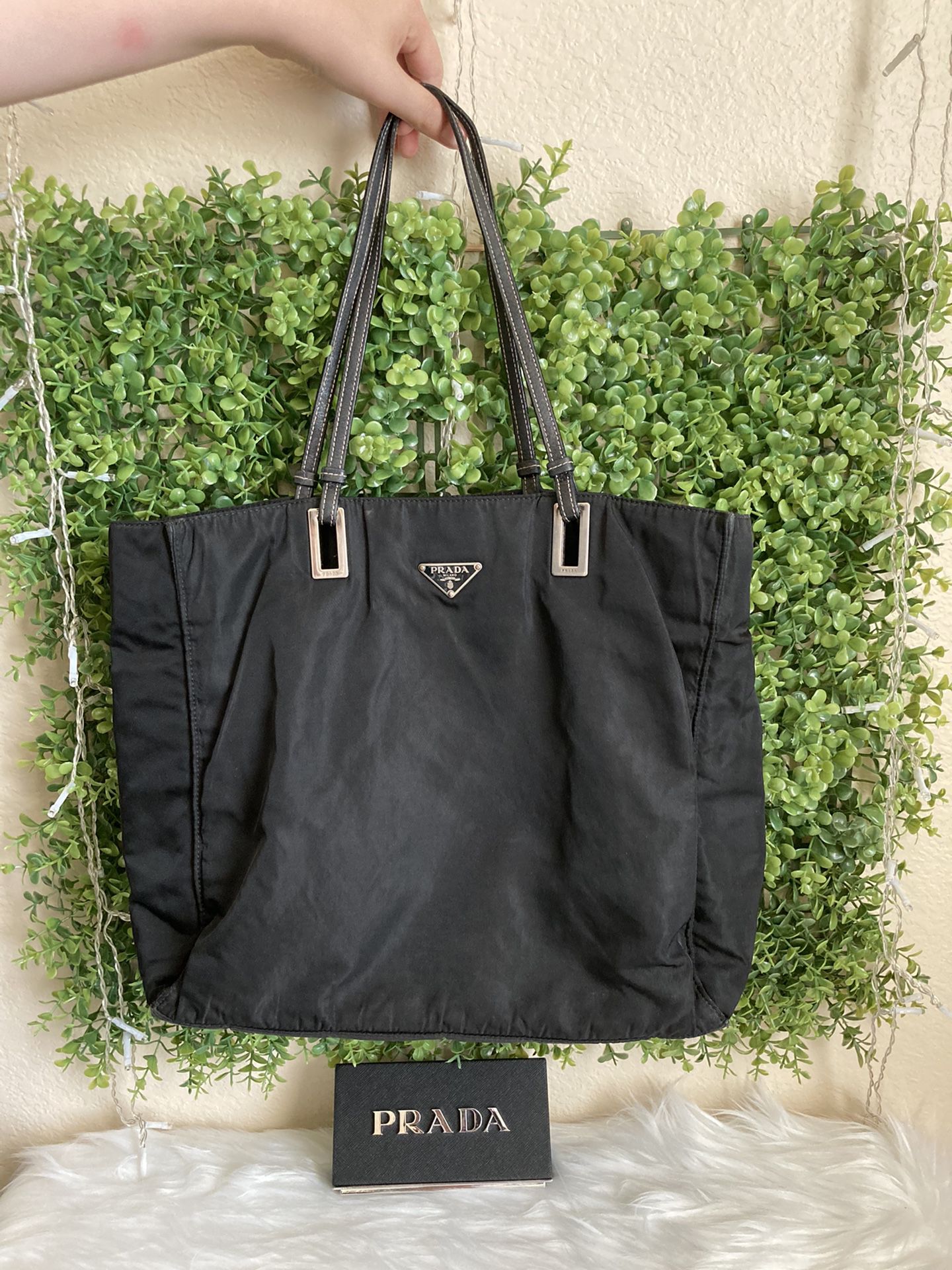 ❤️ $250 Prada Nylon Vintage Shoulder Bag ❤️