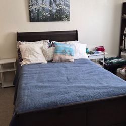 Bed frame with mattress/ full size