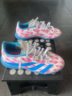Adidas Predator Soccer Cleats size 2.5