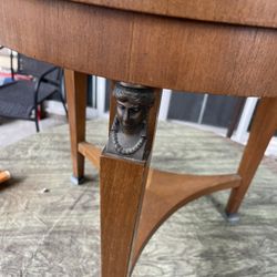 Vintage Mid Century ,Baker Furniture Coffe Walnut Round Table 