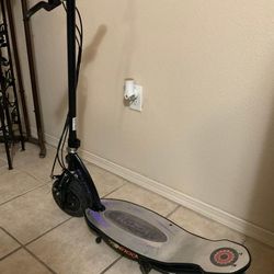 Razor Power Core E100 Scooter Electrico 