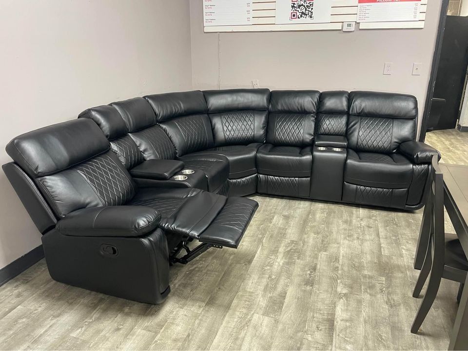 Brand New Leather Recliner Sofa & Loveseat