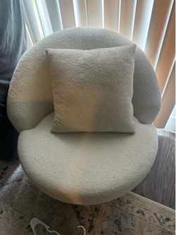 Accent chair (MOVING SALE)