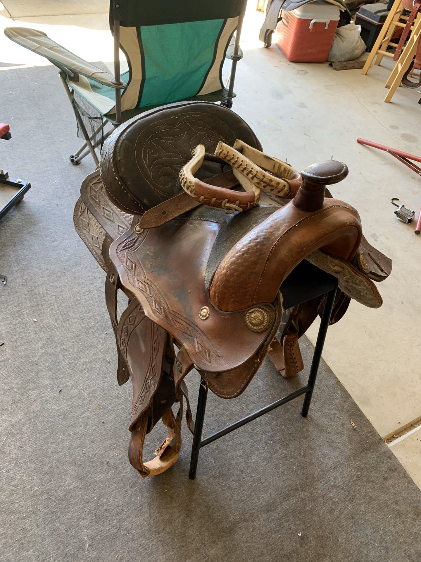16 inch saddle