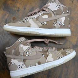 Nike Dunk High Desert Camo Women Size 9