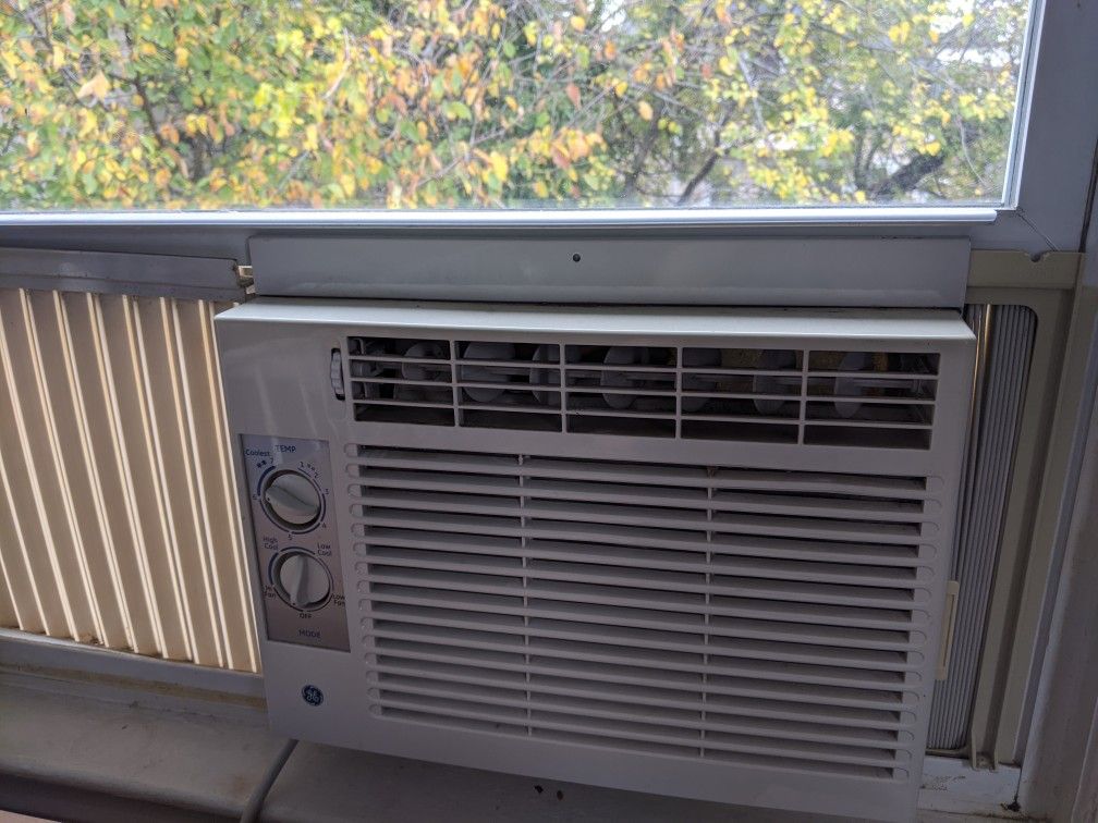 GE Window AC unit