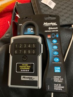 Master Lock Bluetooth 9.7 cu. in. Zinc Wall Mount Lock Box with Personal Use Software