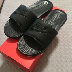Nike Victori One slide
