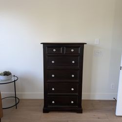 Solid Hardwood 5 Drawer Dresser
