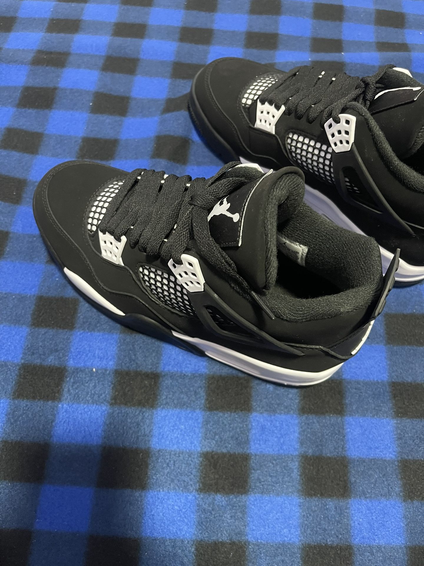 Air Jordan 4 size 10