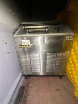 Ice machine
