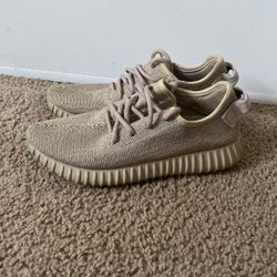 Yeezy Size 8