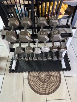 Dumbbells weights 3-45lbs plus rack 436lbs total