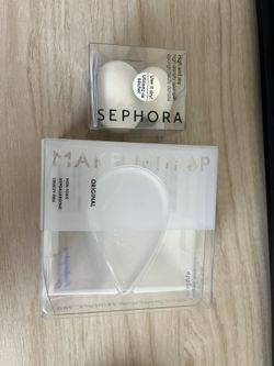 makeup sponge and drop