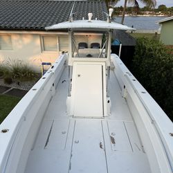 Center Console, T Top, Leaning Post And Out Riggers.