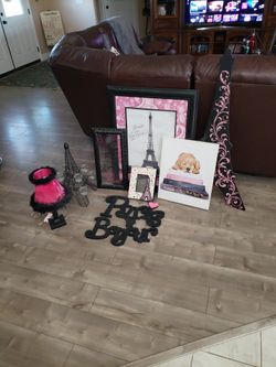 Paris Themed Room Items