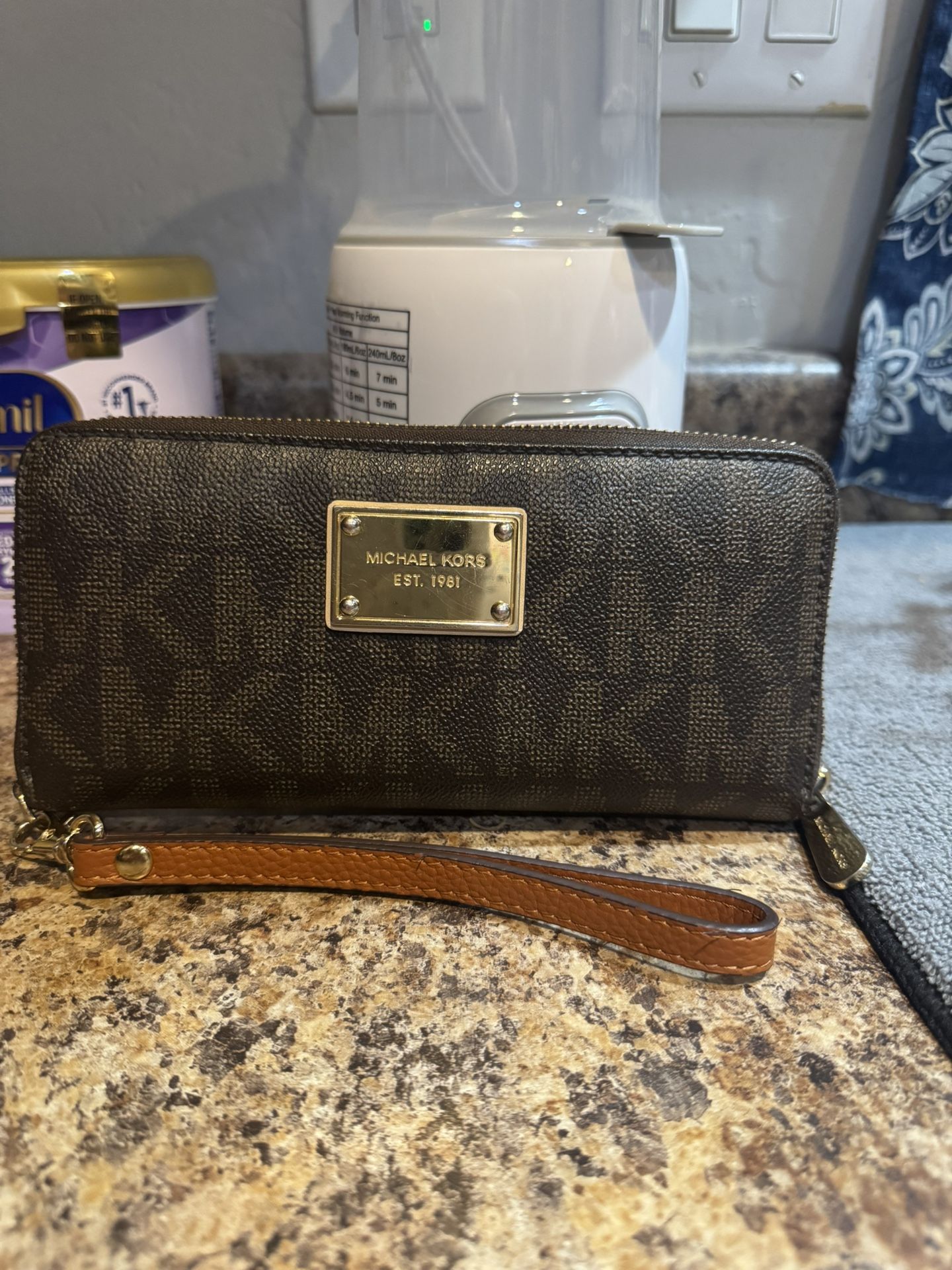 Michael Kors Wallet Wristlet