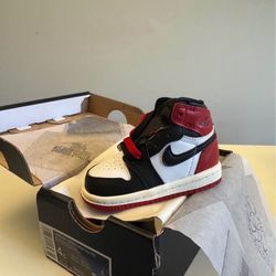 Jordan 1 Retro High OG Black Toe Reimagined (TD) 4C