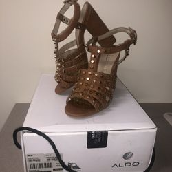 Aldo Tan/brown Heels In Size 6