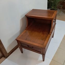 Vintage Hekman Step Table