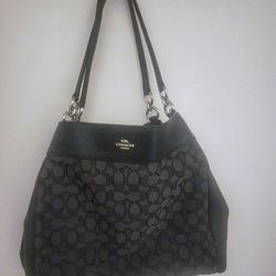 Coach  Shoulder bag