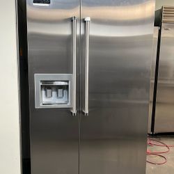 VIKING 48”WIDE BUILT IN SIDE BY SIDE REFRIGERATOR 