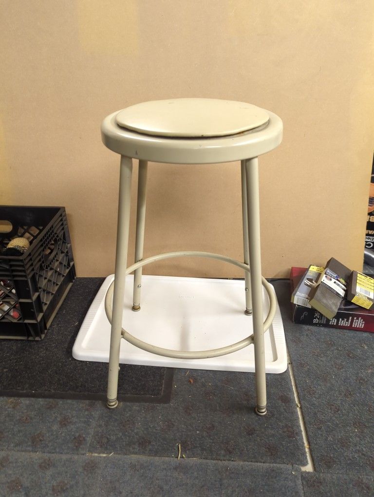 Bar Stool 