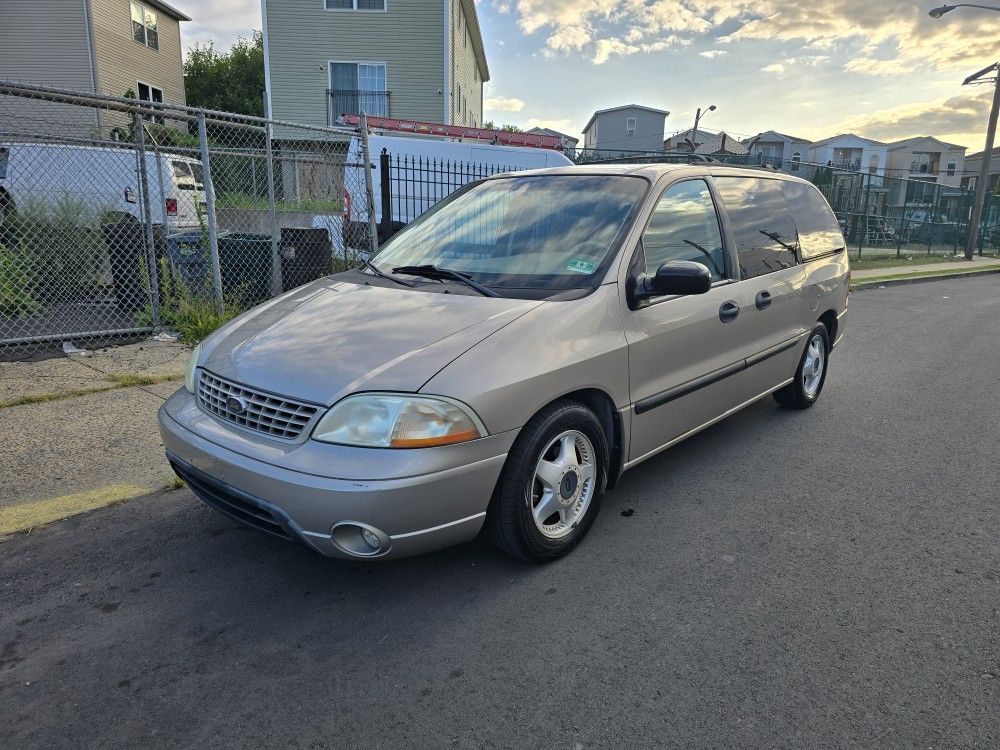 2003 Ford Windstar