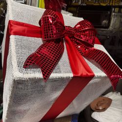 Custom Christmas holiday Gift Boxes Decorations 