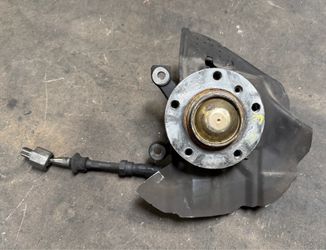 Passenger Front Wheel Carrier Steering Knuckle BMW E46 330 325 323 Z4