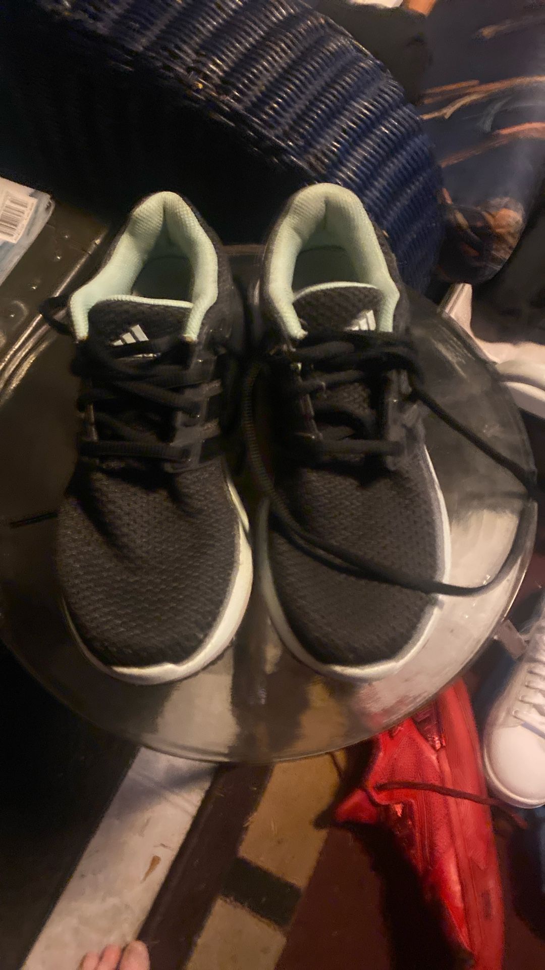 Women’s Adidas Size 7